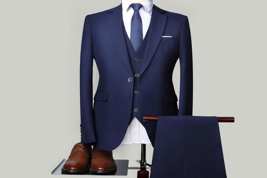 Đặt lịch giặt hấp áo vest tại Latusa, áo luôn sạch, thơm, form chuẩn, tiết kiệm thời gian cho dân văn phòng bận rộn.